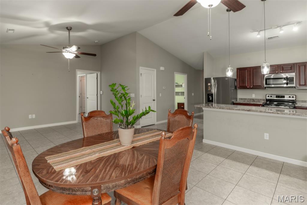 1009 Hawk Ridge Drive Union, MO 63084 - Photo 15 of 44