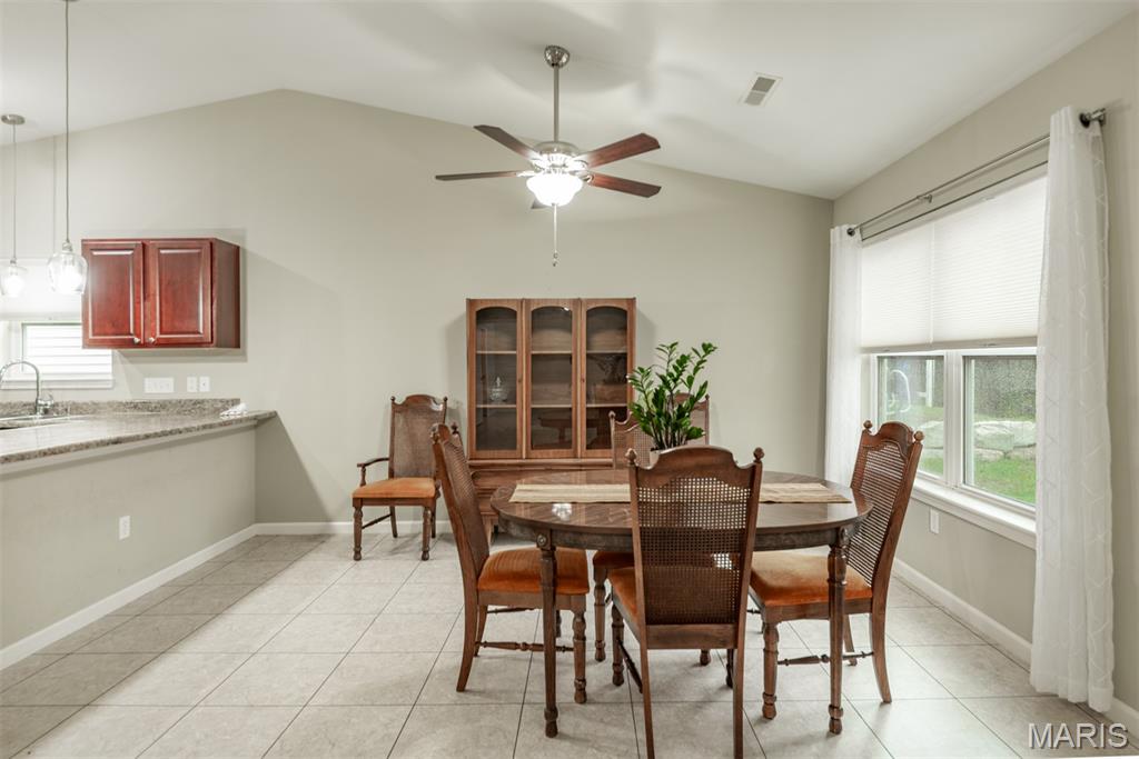1009 Hawk Ridge Drive Union, MO 63084 - Photo 19 of 44