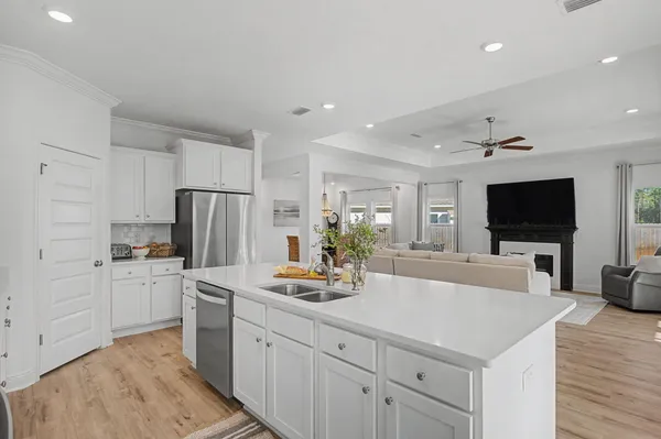 $585,000 | 48 Hammock Circle, Freeport, FL 32439