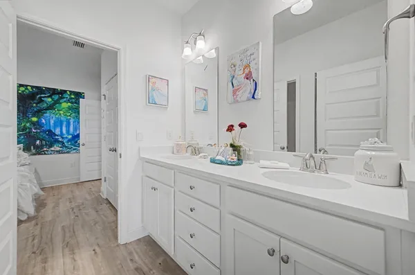 $585,000 | 48 Hammock Circle, Freeport, FL 32439