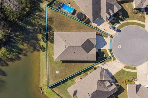 $585,000 | 48 Hammock Circle, Freeport, FL 32439