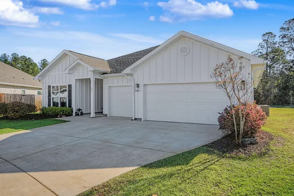 $585,000 | 48 Hammock Circle, Freeport, FL 32439