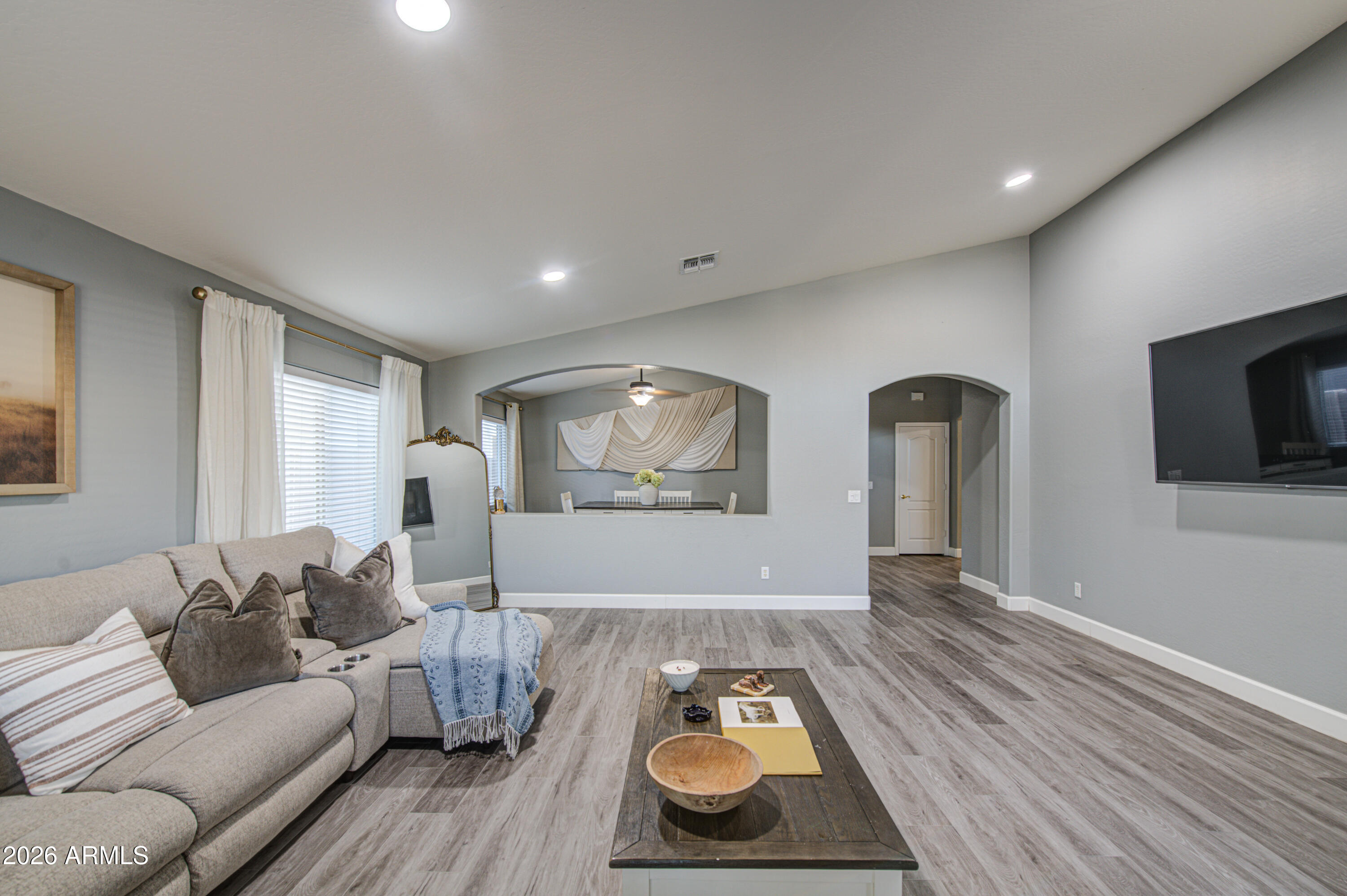 9130 West Riverside Avenue Tolleson, AZ 85353 - Photo 4 of 31 Living Room 3