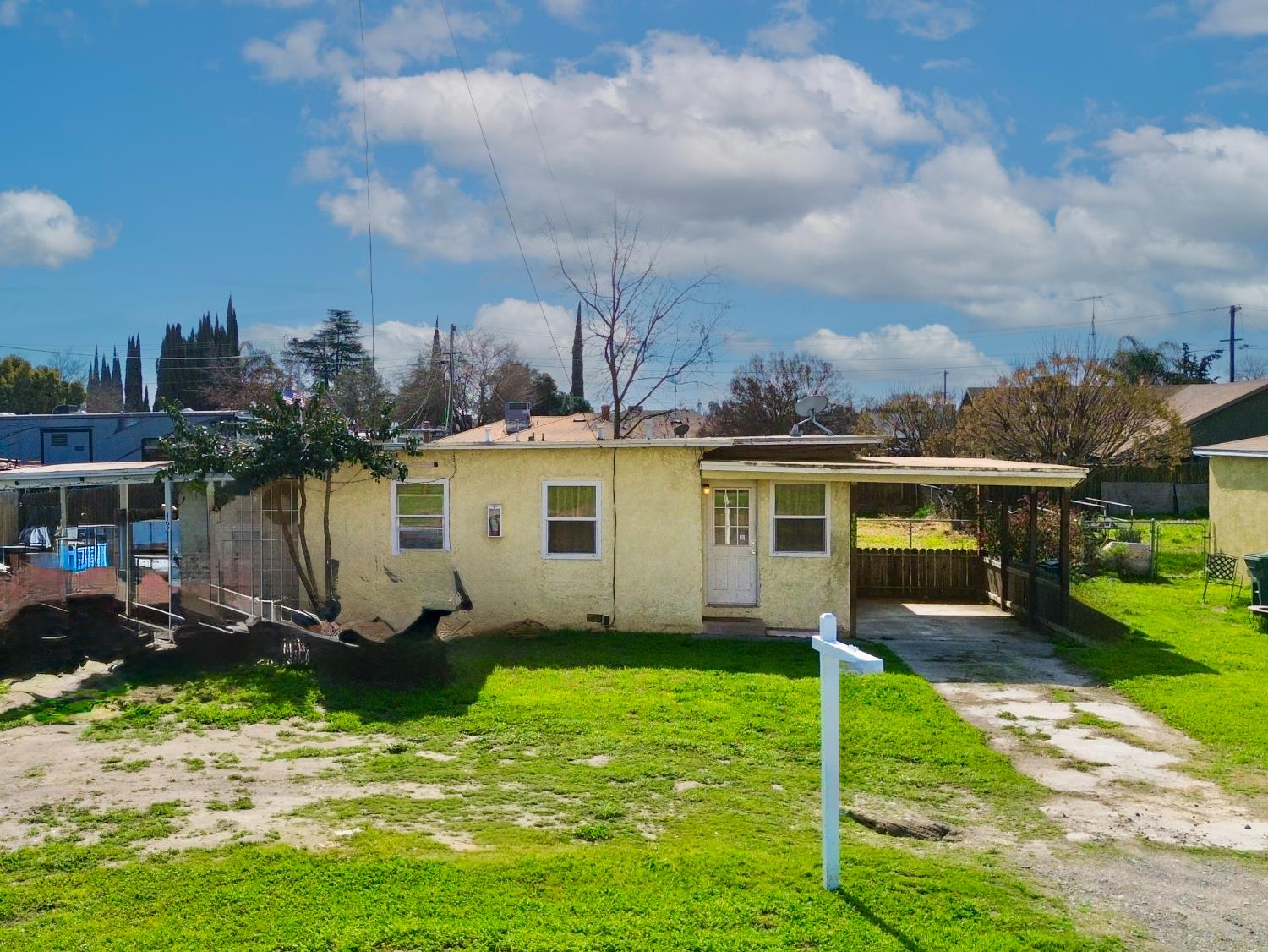 1630 Paradise Road Modesto, CA 95358 - Photo 7 of 42 a view of a house with backyard