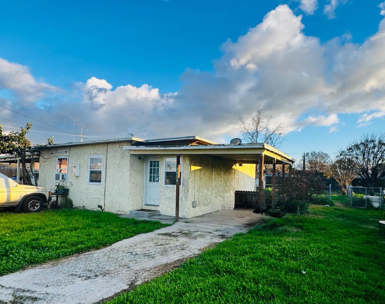 1630 Paradise Road Modesto, CA 95358 - Photo 8 of 42 view of front.