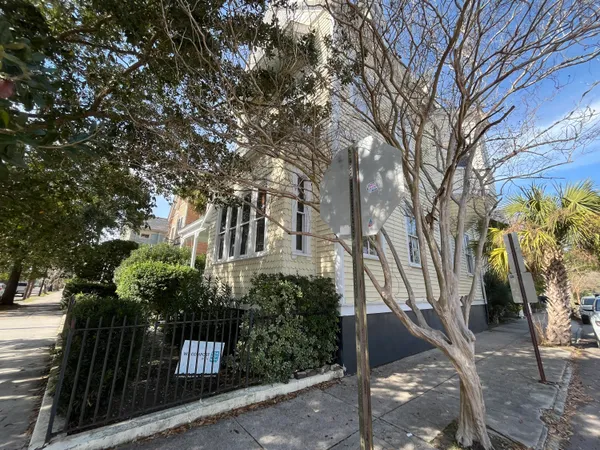 $3,600 | 164 Broad Street, Unit C, Charleston, SC 29401
