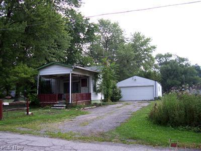 325 Pangborn Road Leavittsburg, OH 44430 - Photo 1 of 1 Gallery Image 1