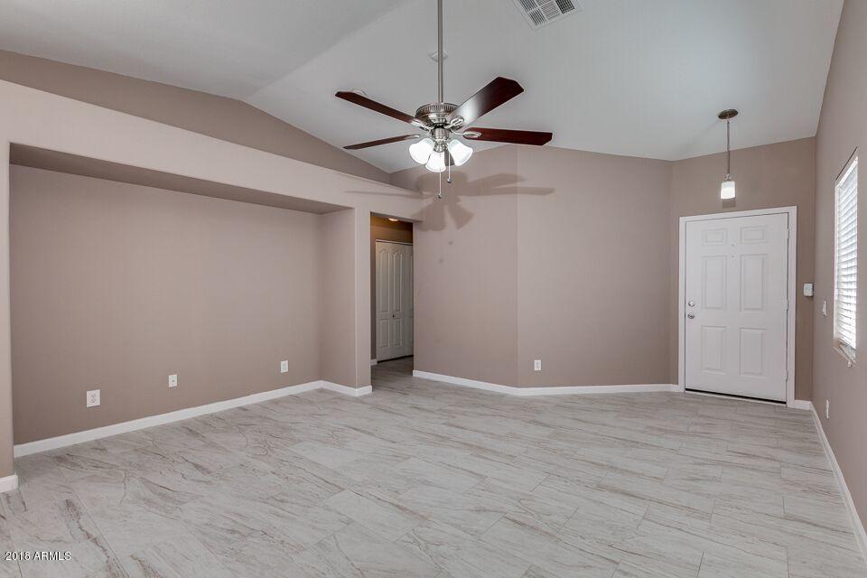 10367 West Granada Road Avondale, AZ 85392 - Photo 2 of 17 05-Granada_great room