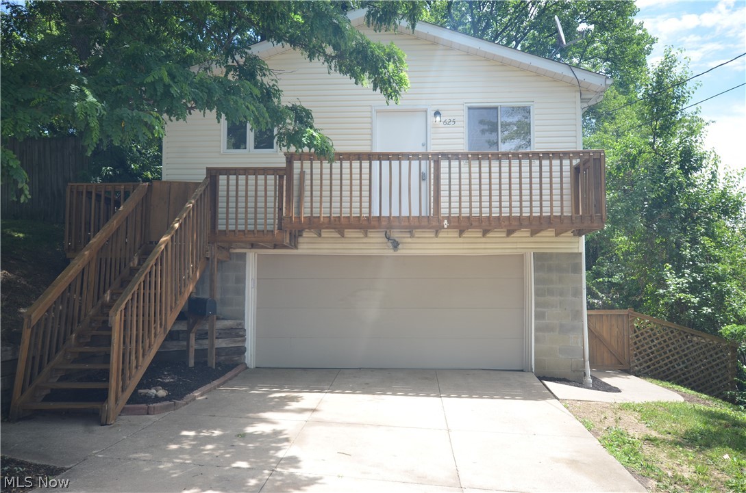 625 Hillman Road Akron, OH 44312 - Photo 2 of 39