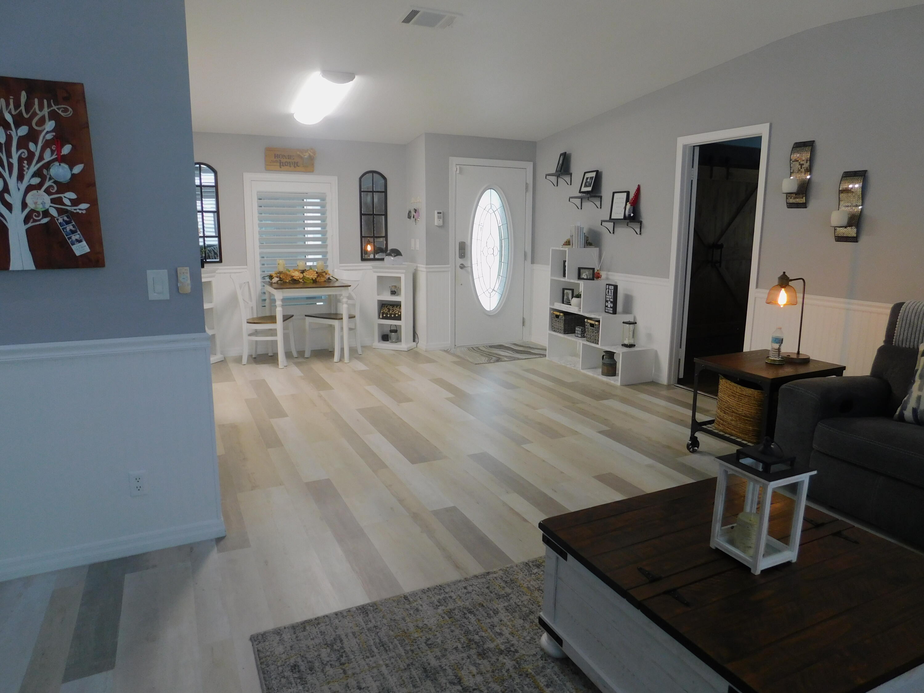 529 Hemingway Terrace, Unit 8 Fort Pierce, FL 34982 - Photo 8 of 24 a living room with furniture