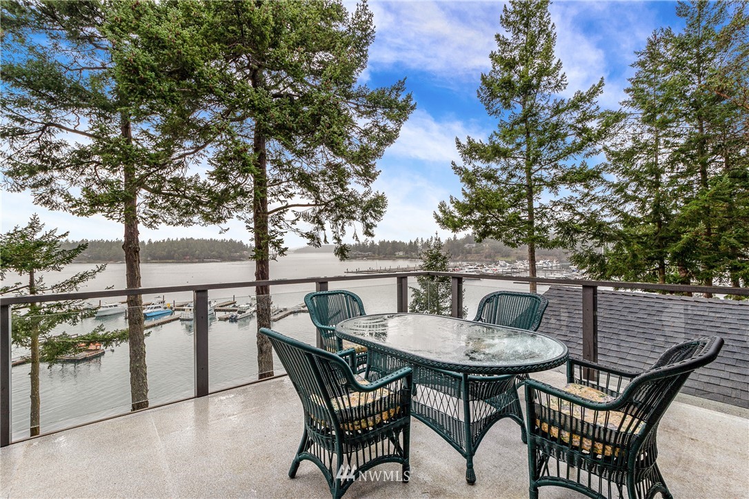 184 Armadale Road, Unit 5 Friday Harbor, WA 98250 - Photo 2 of 23 a view of a chairs and table in the outdoor