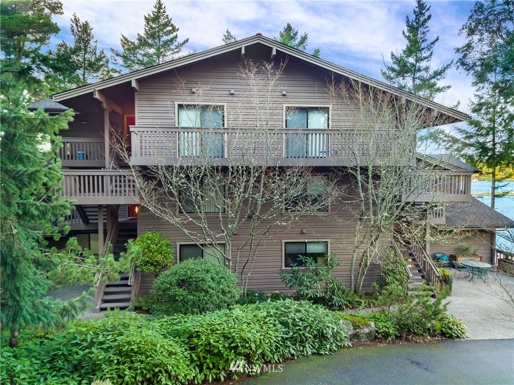 184 Armadale Road, Unit 5 Friday Harbor, WA 98250 - Photo 17 of 23 an aerial view of a house with balcony