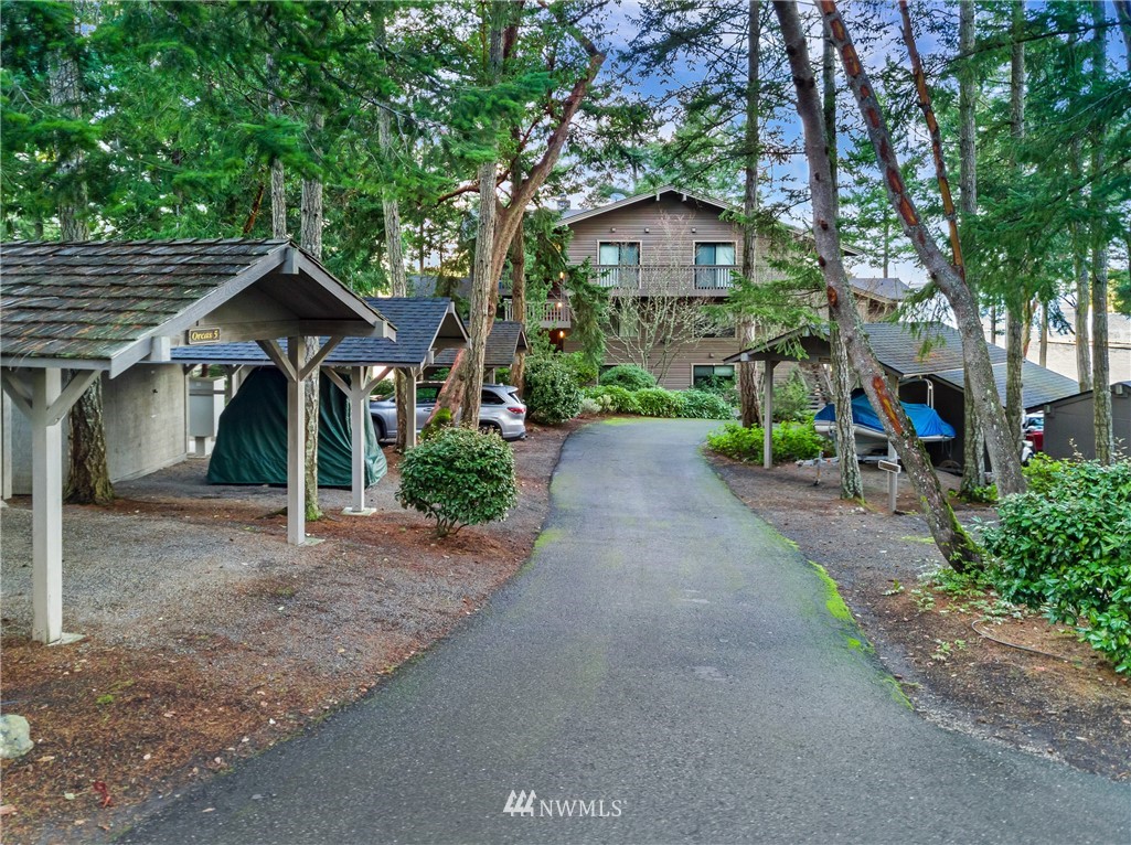 184 Armadale Road, Unit 5 Friday Harbor, WA 98250 - Photo 23 of 23 front view of a house with a street