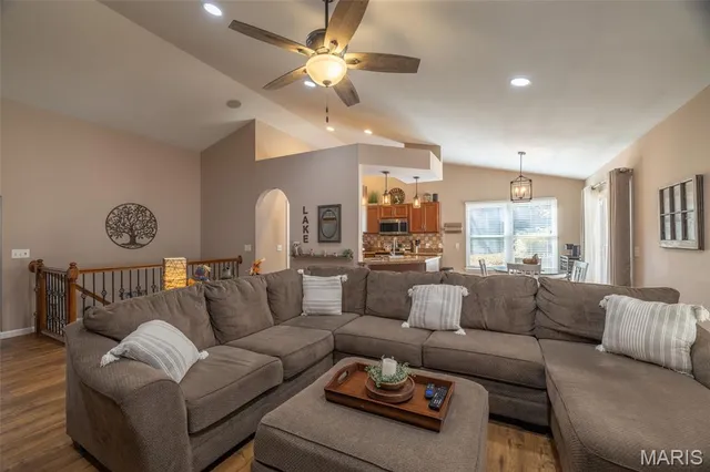 $375,000 | 31261 Willow Court, Foristell, MO 63348