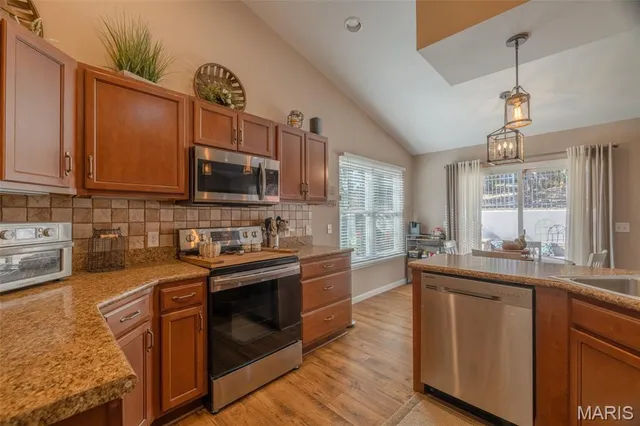 $375,000 | 31261 Willow Court, Foristell, MO 63348