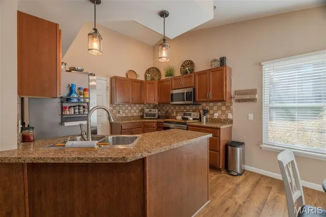 $375,000 | 31261 Willow Court, Foristell, MO 63348