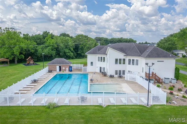 $375,000 | 31261 Willow Court, Foristell, MO 63348