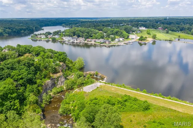 $375,000 | 31261 Willow Court, Foristell, MO 63348