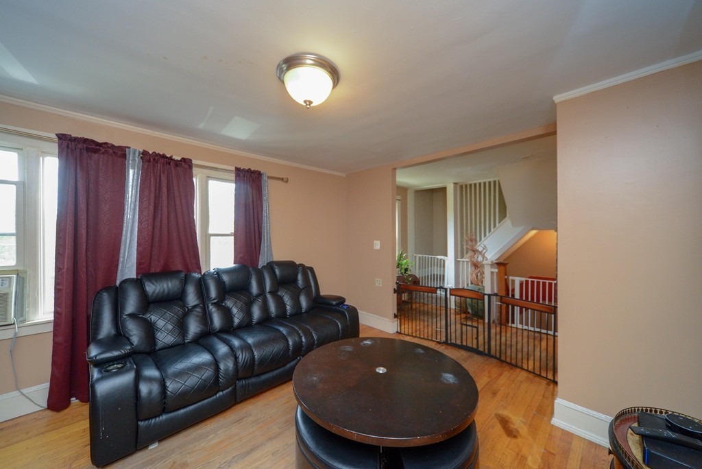 24 Elson Road Waltham, MA 02451 - Photo 3 of 14 Gallery Image 3