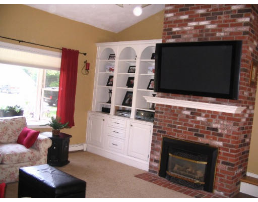 37 Country Club Road North Reading, MA 01864 - Photo 9 of 20 Gallery Image 9