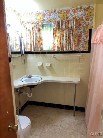 $170,000 | 2 Catlin Avenue, Paris, NY 13456