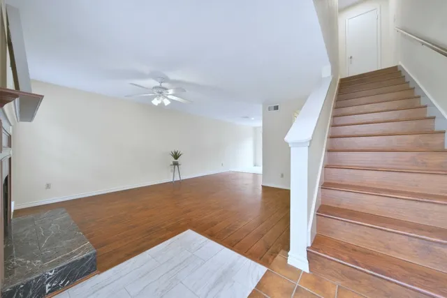 $1,325 | 9901 Sharpcrest Street, Unit H4, Houston, TX 77036