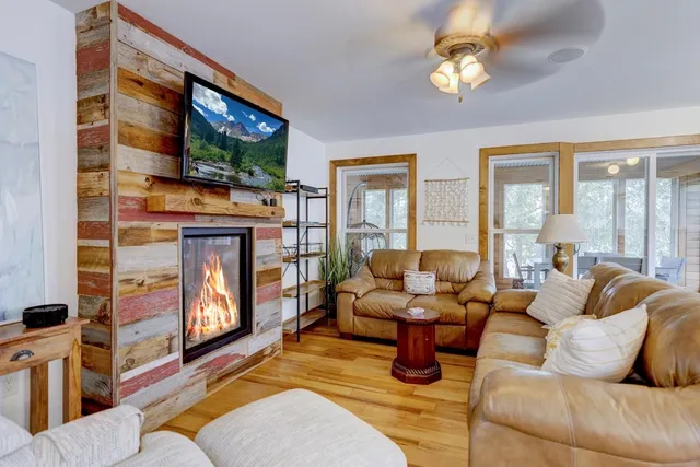 $1,125,000 | N2215 Highway 188, Lodi, WI 53555