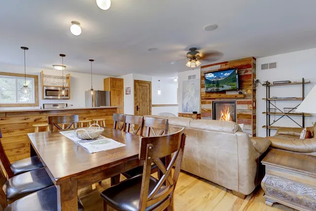 $1,125,000 | N2215 Highway 188, Lodi, WI 53555