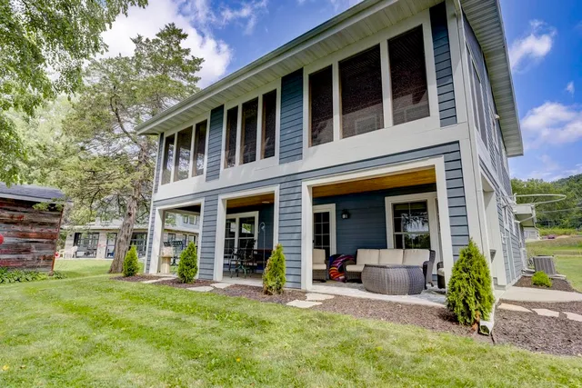 $1,125,000 | N2215 Highway 188, Lodi, WI 53555