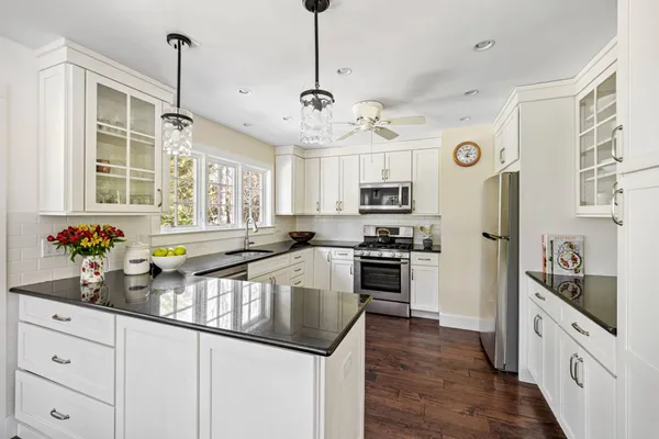 $1,995,000 | 114 Harrison Street, Sag Harbor, NY 11963
