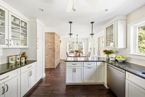 $1,995,000 | 114 Harrison Street, Sag Harbor, NY 11963