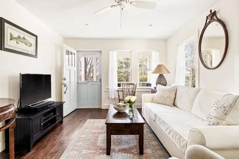 $1,995,000 | 114 Harrison Street, Sag Harbor, NY 11963