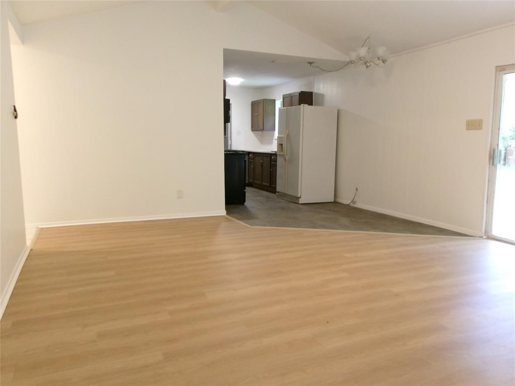 1519 Rambler Road Arlington, TX 76014 - Photo 4 of 20
