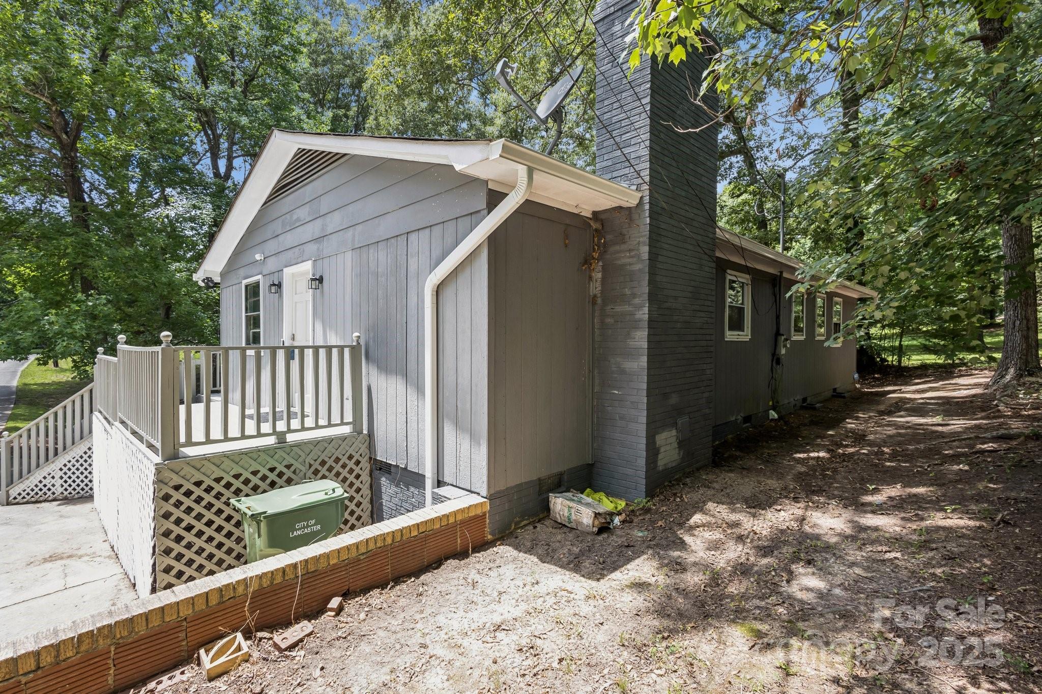 613 Davis Street Lancaster, SC 29720 - Photo 33 of 37