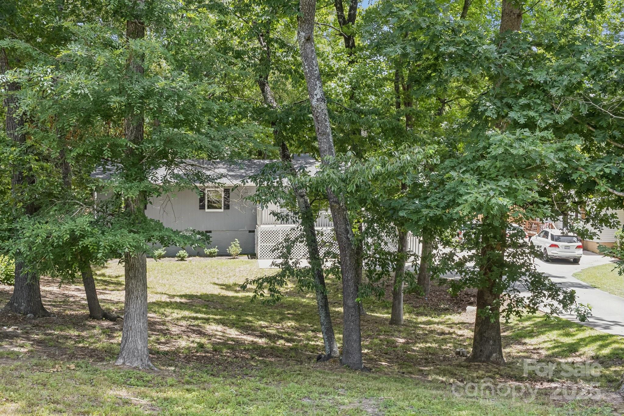 613 Davis Street Lancaster, SC 29720 - Photo 4 of 37