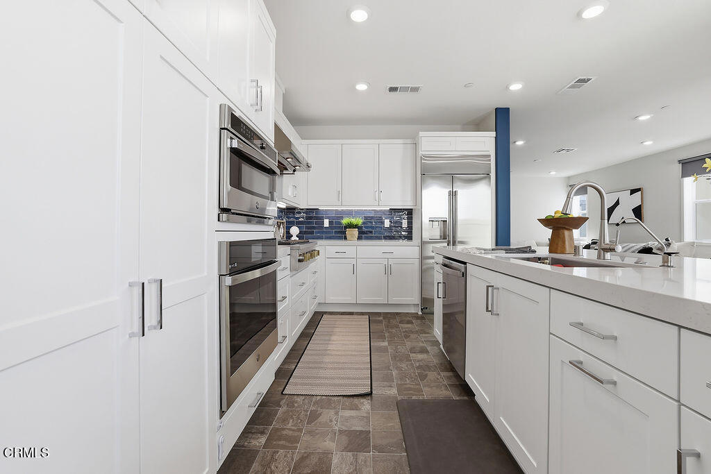 3067 Harrison Lane Simi Valley, CA 93065 - Photo 13 of 49
