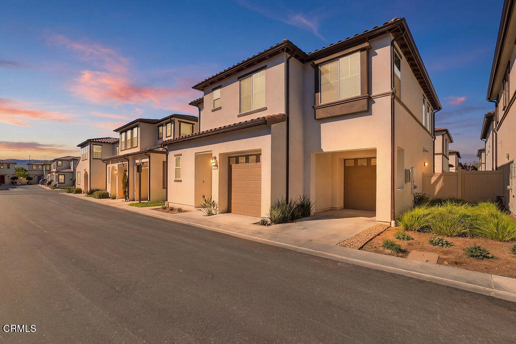 3067 Harrison Lane Simi Valley, CA 93065 - Photo 2 of 49