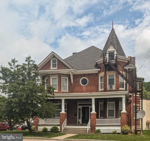 $1,100 | 233 East Pitt Street, Unit 5, Bedford, PA 15522