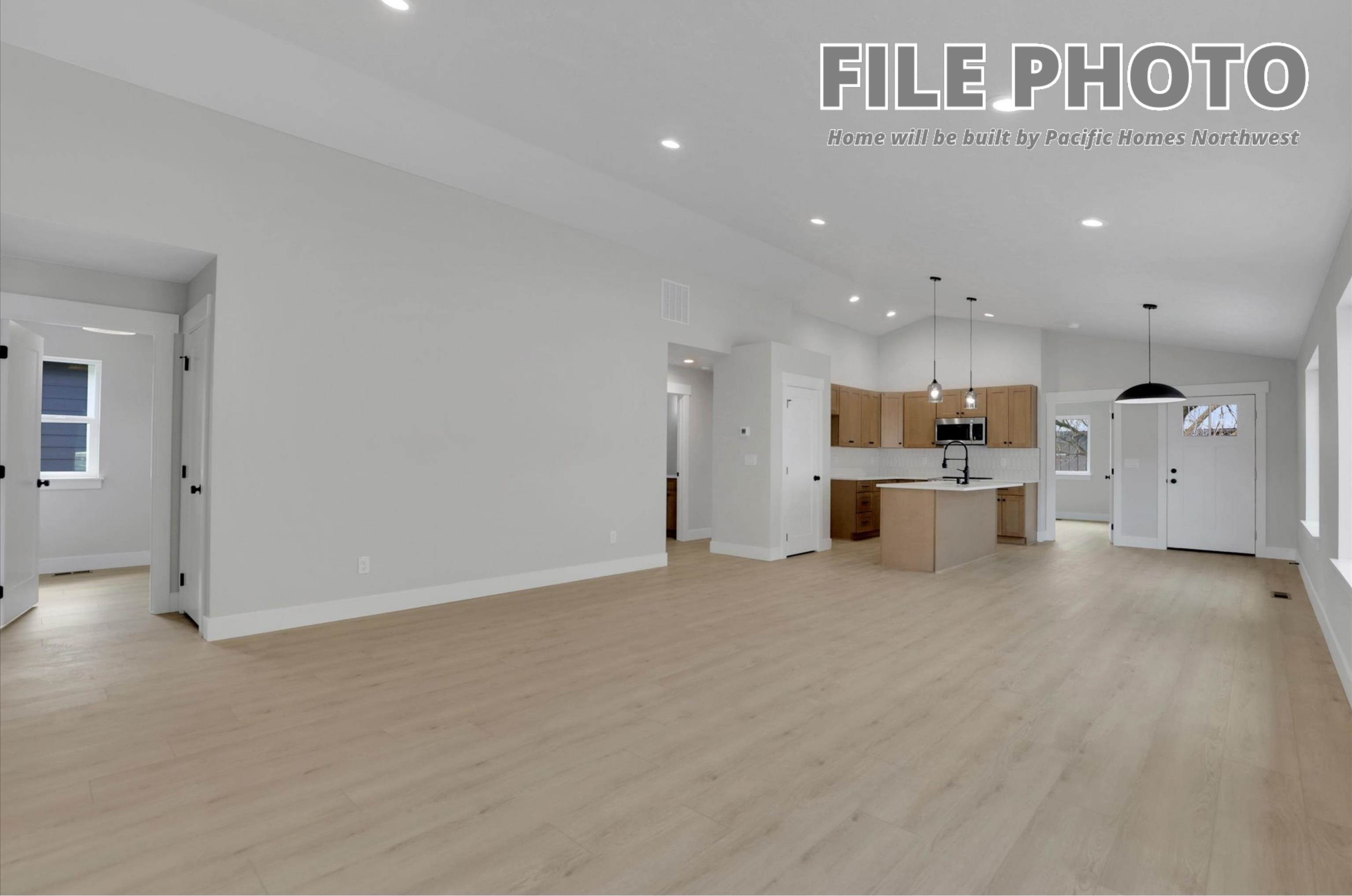 2105 North Sipple Road Spokane Valley, WA 99212 - Photo 3 of 20