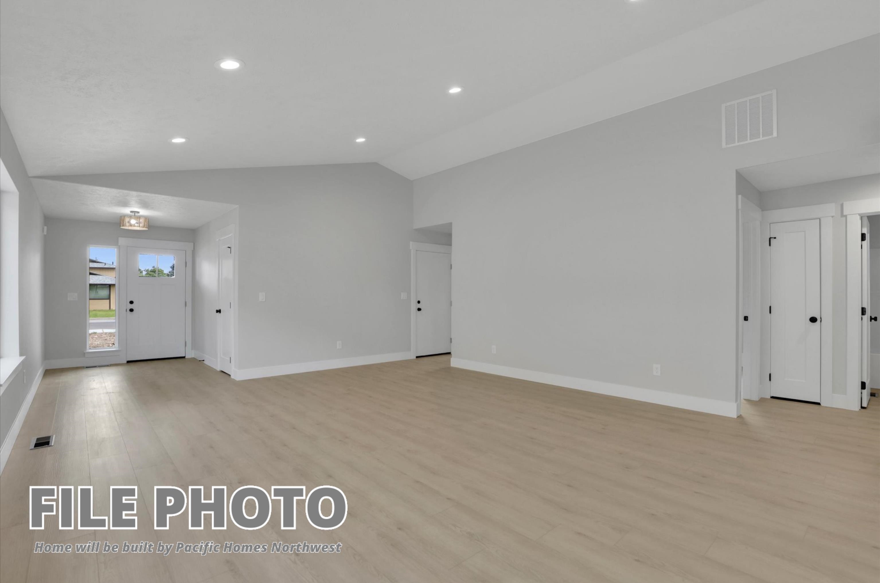 2105 North Sipple Road Spokane Valley, WA 99212 - Photo 5 of 20