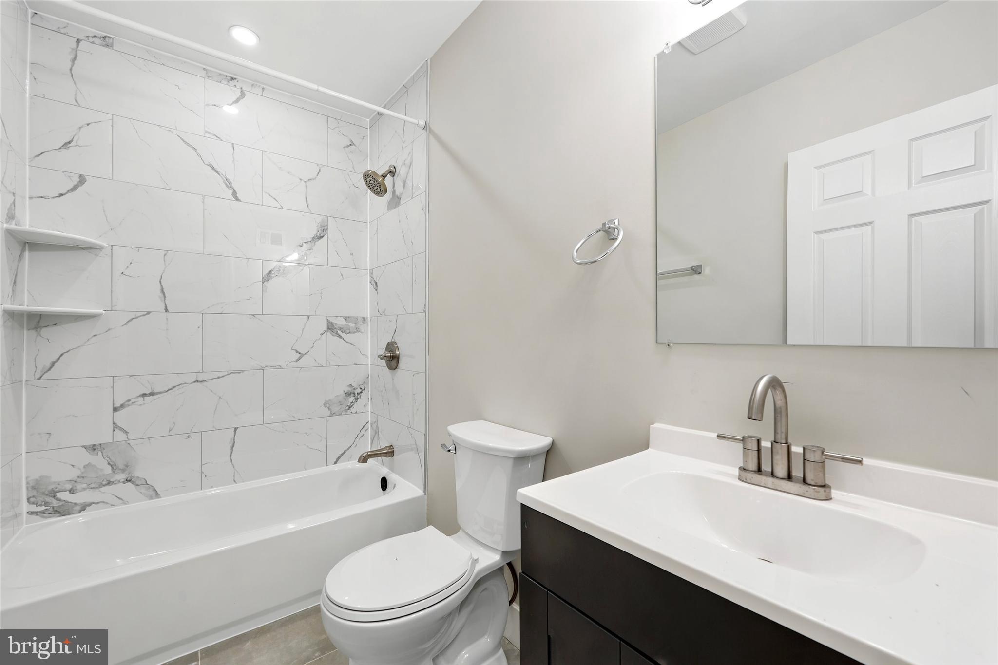 2310 Tasker Street Philadelphia, PA 19145 - Photo 11 of 15