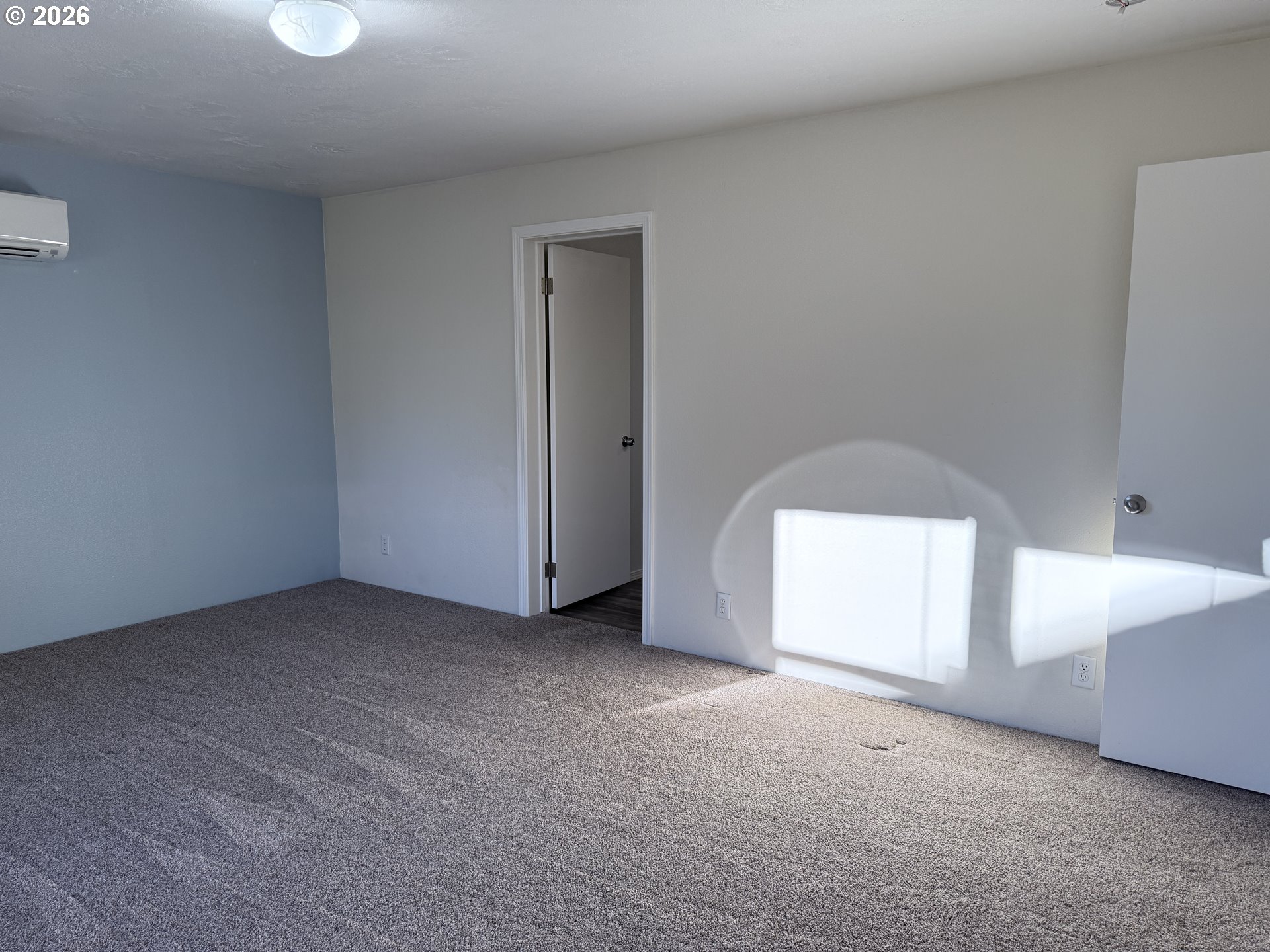 902 Adams Street Lafayette, OR 97127 - Photo 14 of 34 Primary Bedroom