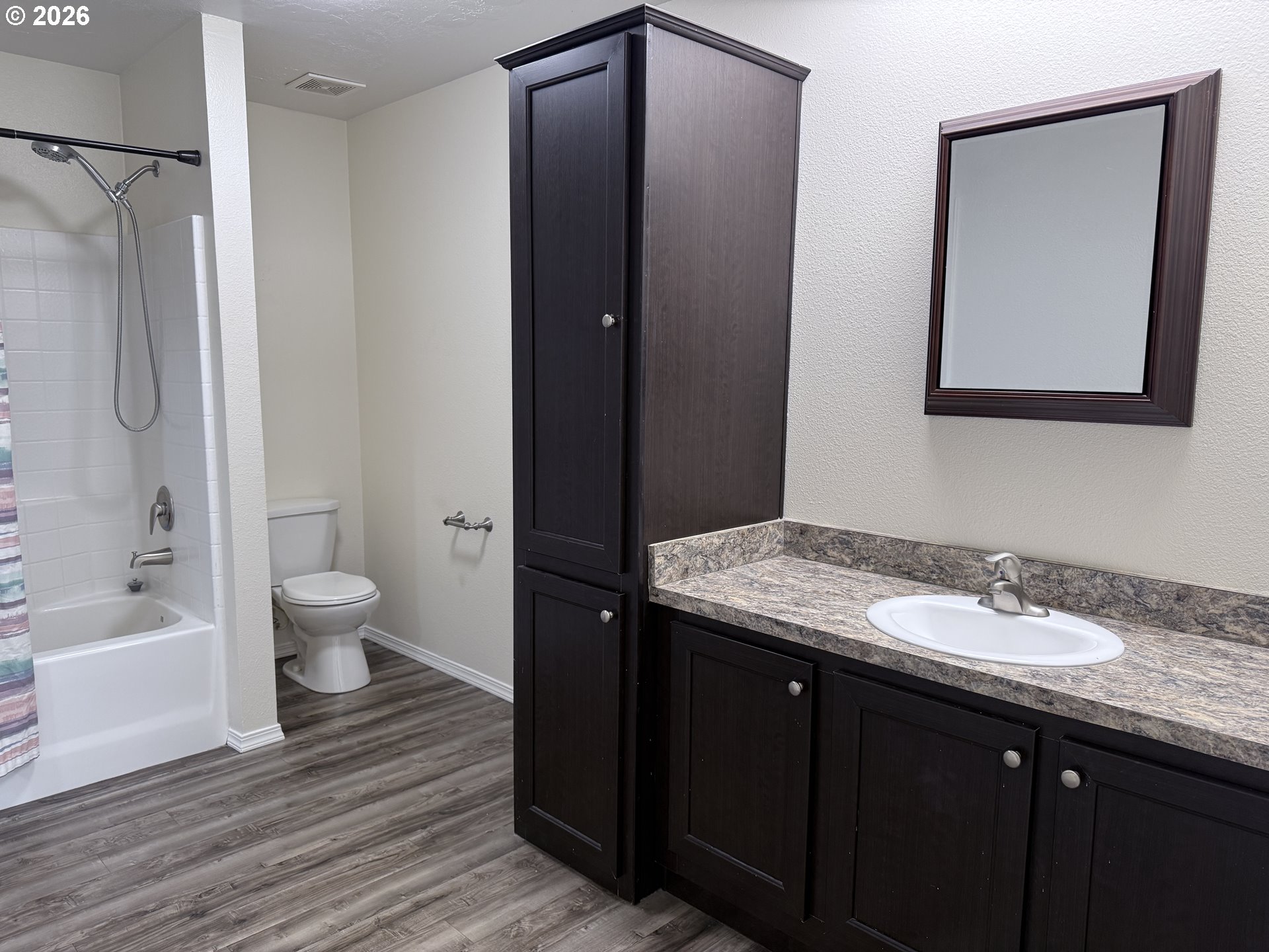 902 Adams Street Lafayette, OR 97127 - Photo 15 of 34 Bathroom