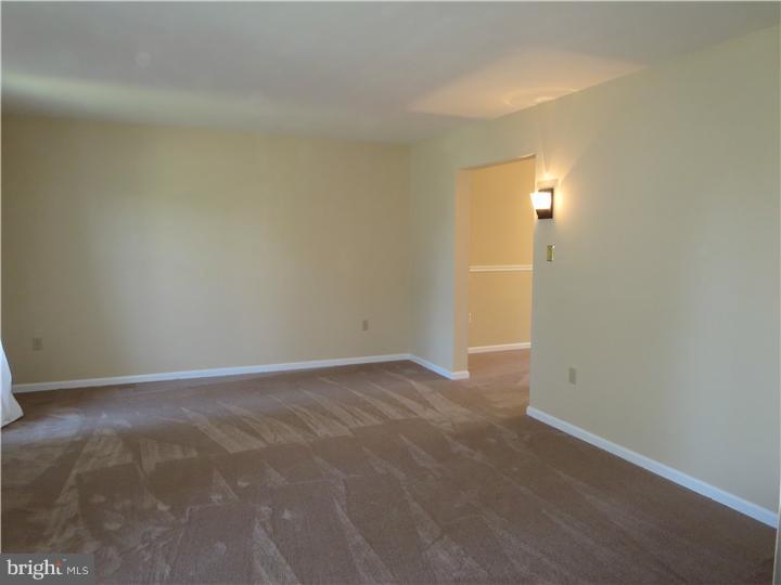 3040 Marcor Drive Sinking Spring, PA 19608 - Photo 4 of 25 Living Room