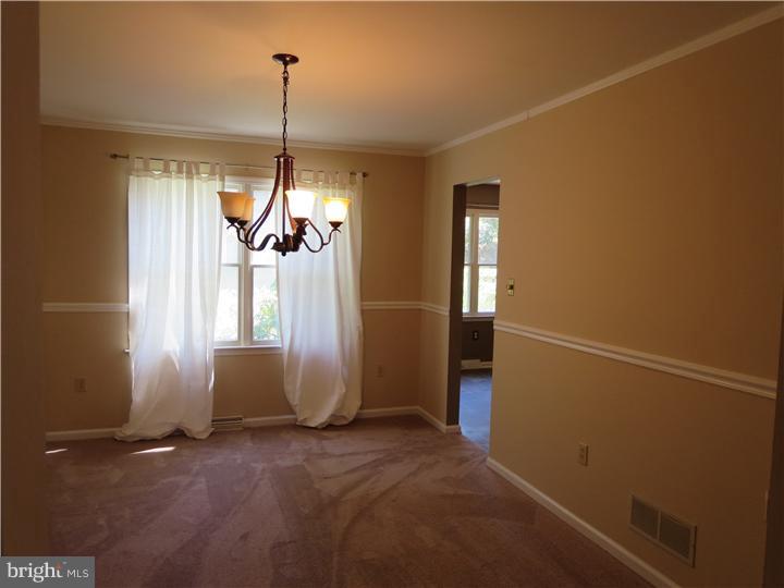 3040 Marcor Drive Sinking Spring, PA 19608 - Photo 5 of 25 Dining Room