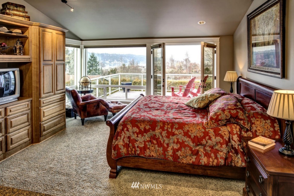 1216 North 38th Street Renton, WA 98056 - Photo 13 of 21