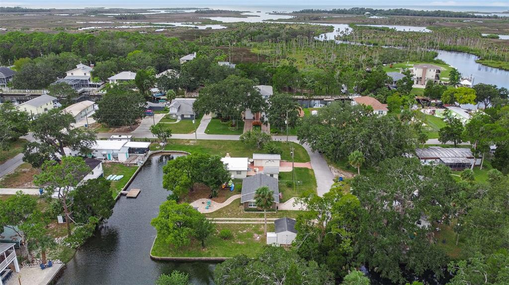 5411 Teal Drive Weeki Wachee, FL 34607 - Photo 8 of 44