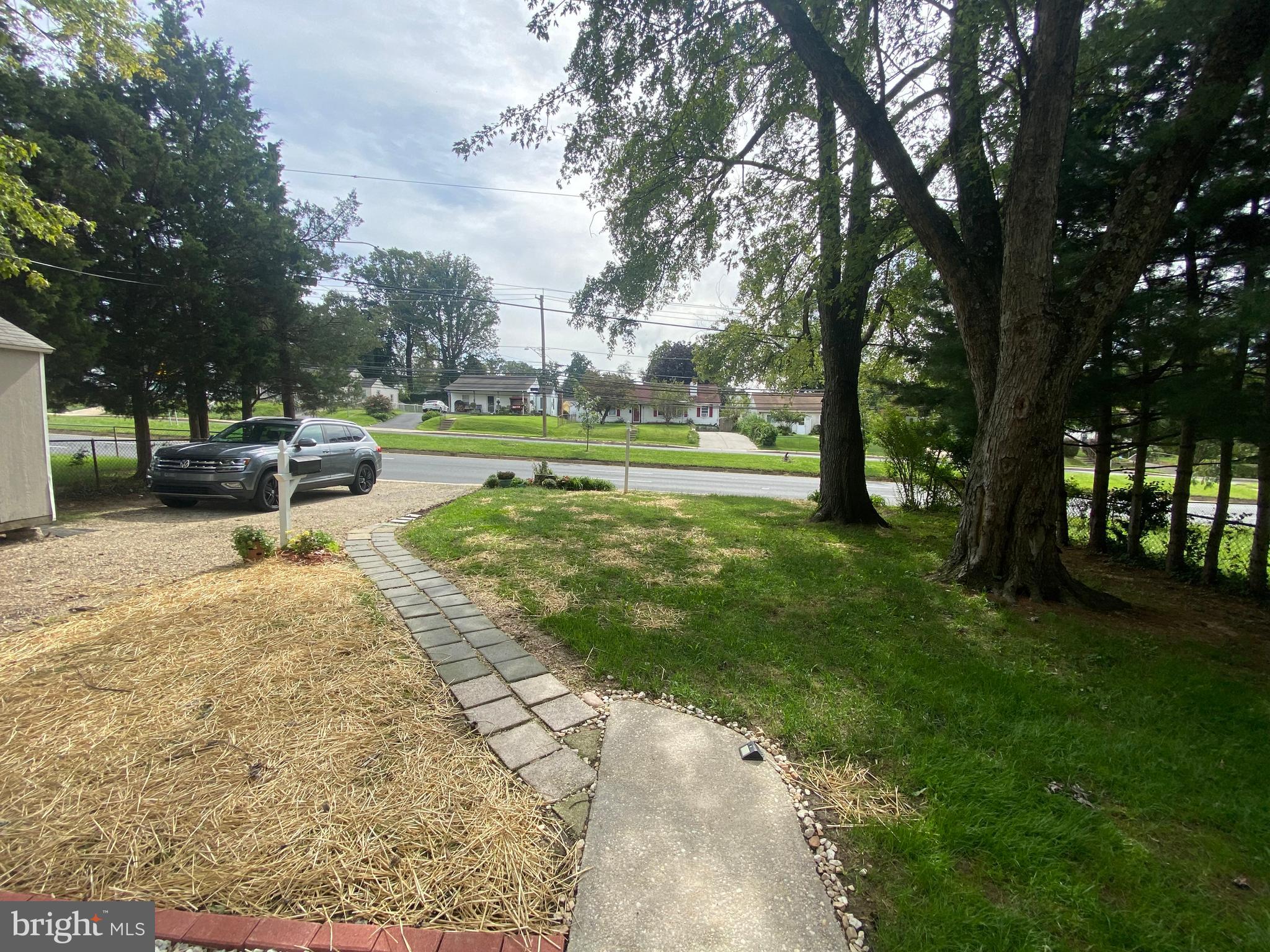 2725 Randolph Road Silver Spring, MD 20902 - Photo 45 of 48 Front yard