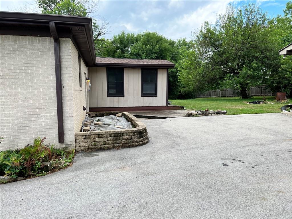 11955 Hoosier Road Fishers, IN 46037 - Photo 18 of 21 Gallery Image 18