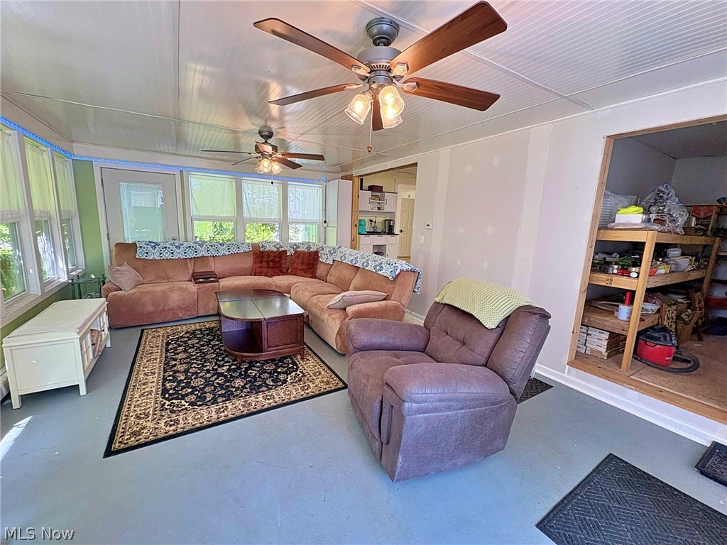 10677 Baumhart Road Amherst, OH 44001 - Photo 13 of 44